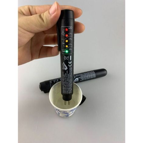 Testeur D'Humidité Liquide De Frein - Sonde ABS - Affichage LED 3 Couleurs - Pour DOT3 DOT4 DOT5 - 12 V - 55 X 25 X 19 Mm - 1 Pièce (1/5)