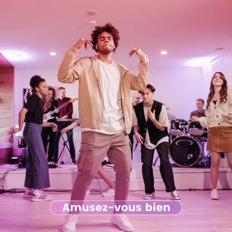 Ruban Led 5m, Led Chambre Multicolore Bande Led 5050 Rgb Lumiere Led, Bandeau Led avec TéLéCommande, Bluetooth App pour ContrôLer. (1/4)