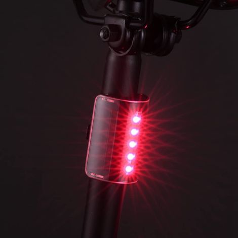 Luz trasera para bicicleta, LED impermeable, carga USB, 4 modos, para manillar de 25 a 35 mm de diámetro.