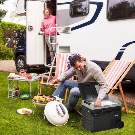 Nevera Compresor Portátil 60L Nevera Portátil Eléctrica para Coche Congelador CC 12V/24V hasta -20℃ con Pantalla LED Táctil Asa Retráctil Ruedas para Camping Viajes 71,1x46x57,1 cm Negro (1/5)