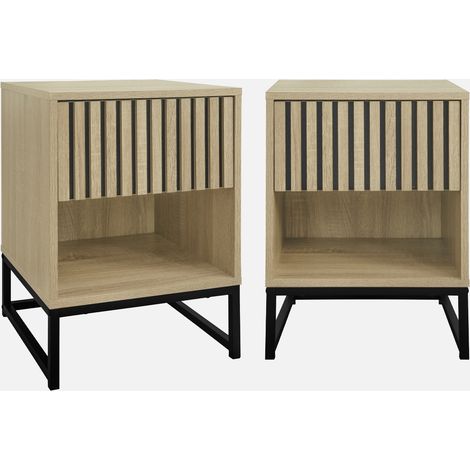 Set 2 comodini contemporanei, decoro in legno scanalato, 1 cassetto (1/5)