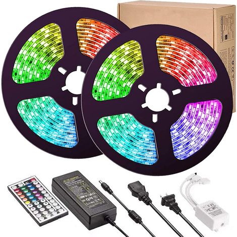 Bande LED RGB, ruban étanche de 10 m avec télécommande, pour sublimer votre salon grâce à de multiples options de couleurs et des effets lumineux dynamiques.