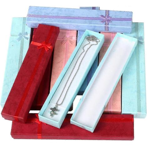 4-teiliges elegantes Luxus-Set aus rechteckigen Halsketten und Armbändern in Geschenkbox zur Schmuckpräsentation (1/5)