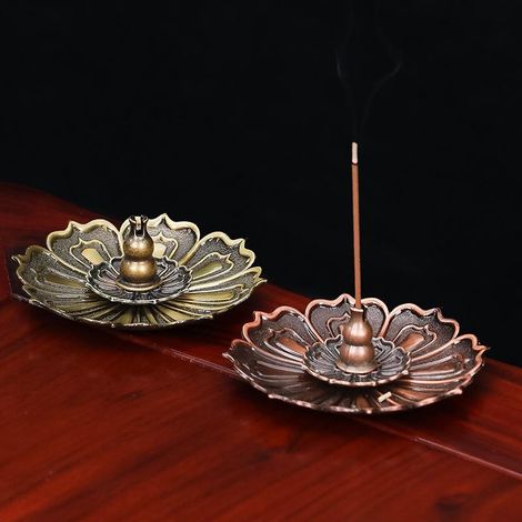 Set mit 2 Räucherstäbchenhaltern, kleiner lotusförmiger Räuchergefäß mit dekorativem Blumenständer und klassischem Ofendesign (1/5)