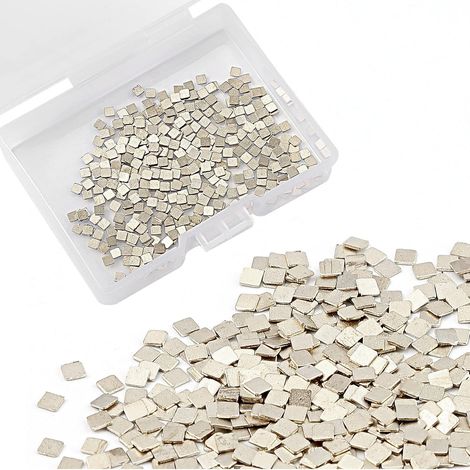 4 Grammes (Environ 400pcs) Flux Soudure en Alliage d'Or Argenté pour Bijoux, Pastilles Soudure Prédécoupées 2x2mm Ultra-Fines et de Densité Moyenne pour Une Soudure Facile(Soudure E, 735 °C) (1/5)