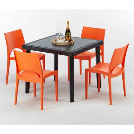 Tavolino Quadrato Nero 90x90 cm con 4 Sedie Colorate Paris Passion - Arancione