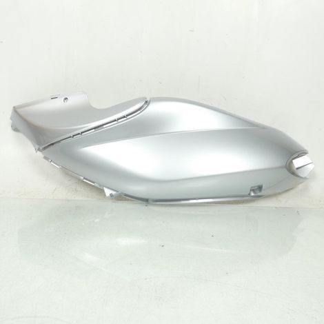 Coque arrière droite origine pour scooter Piaggio 125 Fly 2004 à (1/5)