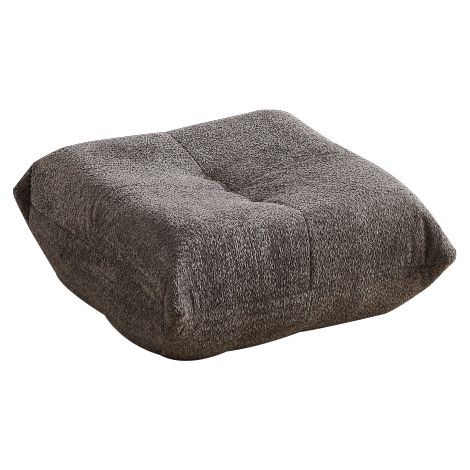 Une vaste gamme de canapés, fauteuils de sol, chaises sans accoudoirs, poufs et fauteuils de coin du feu — tous garnis de mousse à mémoire de forme pour offrir une assise exceptionnellement confortabl