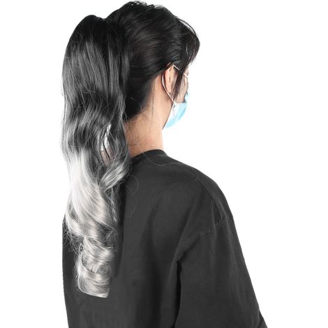 55 cm lange Haarspange mit langen, lockigen, schwarz-grauen Ombré-Haarverlängerungen (1/5)