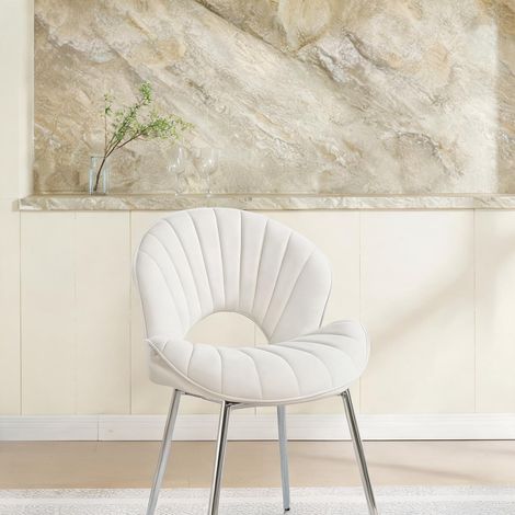 Fauteuil de salle à manger en velours beige clair piètement ivory (1/5)
