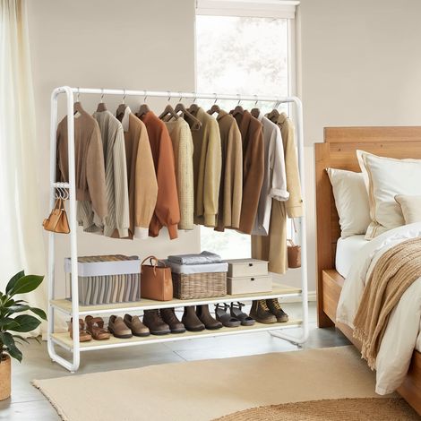 Portant à Vêtement, Dressing Ouvert avec 2 Étagères, Charge Lourde 197 kg, 138 x 45 x 160 cm, Blanc et Beige (1/5)