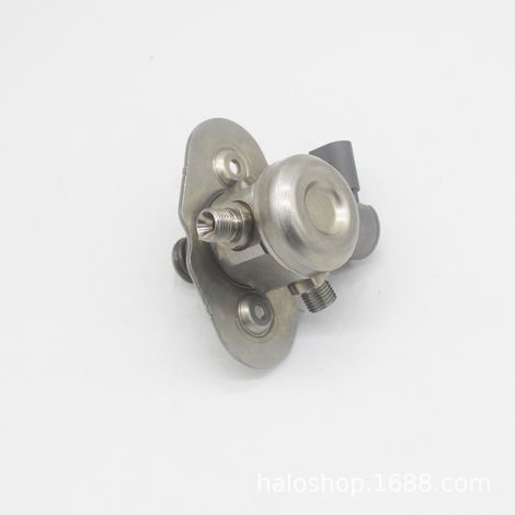 13517599865 0261520128 Applicable to BMW 750LI M5 M6 4.4T high-pressure oil pump (1/4)