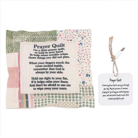 Couverture de prière individuelle faite main, quilt coloré pour famille, couture artisanale, plaid douillet multicolore, ouvrage cousu à la main pour proches. (1/5)