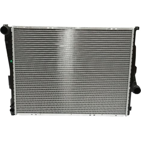 Radiatore raffreddamento acqua motore – BMW Serie 3, BMW Z4 (motori 1.6 – 3.2 L) Dimensioni: 580 × 449 × 30 mm Codici OEM compatibili: 1924001093, 17111436241, 17111611565, 17111613108, 17119071518, 1 (1/5)