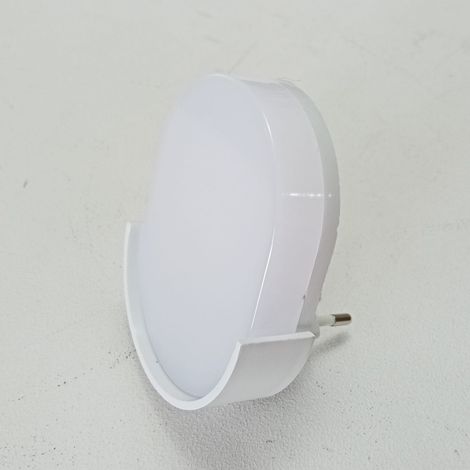 Alcapower Lampada LED notturna con sensore crepuscolare integrato 1W 5000K, luce automatica a risparmio energetico per interni, grado protezione IP20 (1/4)