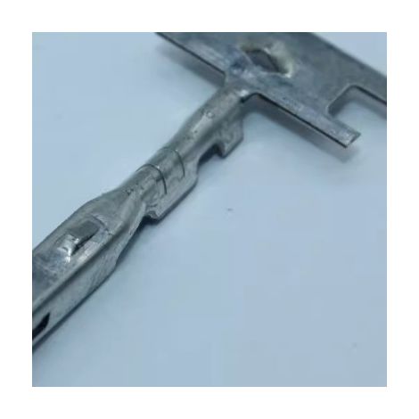 33012-3003 MOLEX Auftragnehmer für die Kabelbaumverarbeitung für Automobilkomponenten (1/5)