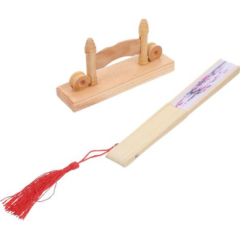 Éventail Pliable en Bois Sculpté de Style Chinois avec Support, Ventilateur Élégant et Fonctionnel pour Rafraîchir L'été Lors de Mariages et Fêtes Couleur Couleur Aléatoire