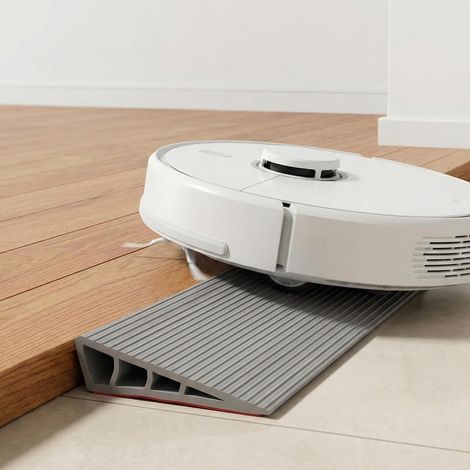 Rampe de Seuil 100x10x2,5 cm, Rampe d'Accès Antidérapante en Caoutchouc/PVC, Rampe pour Robot Aspirateur, Fauteuil Roulant, Poussette (1/5)