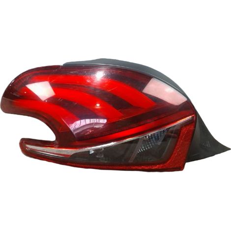 [PRODUIT D'OCCASION] Feu Arriere Gauche  PEUGEOT 208 ♻️ Ref Oe. 9825601280 - Garantie à vie (1/3)