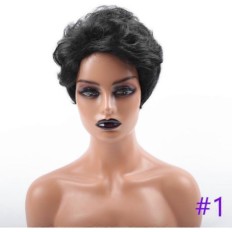 Kurze Kunsthaarperücken, die mit schwarzem, afro-, brünettem, blondem, rothaarigem, weißem und natürlich gewelltem Haar kompatibel sind.