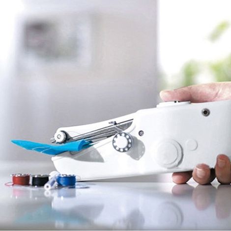 TrAdE Shop Traesio - Mini Macchina Per Cucire Da Cucito Portatile Viaggio Cucitrice Salva Spazio - (1/5)