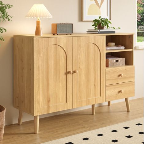 Buffet 118x35x82 cm naturel en MDF et panneaux de particules avec portes galbées, 2 tiroirs et niches ouvertes (1/5)