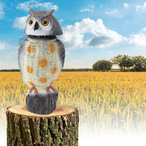 Bucklige Eule in Form eines Pilzes mit gelben Flecken - ein dekoratives Vogelabwehrmittel für Gärten und die Jagd. (1/5)
