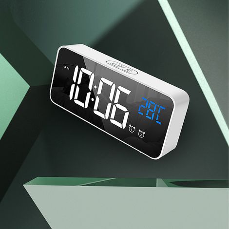 Réveil LED électrique multifonctionnel avec surface miroir élégante et silencieuse, idéal pour la maison, la chambre ou le bureau (blanc). (1/5)