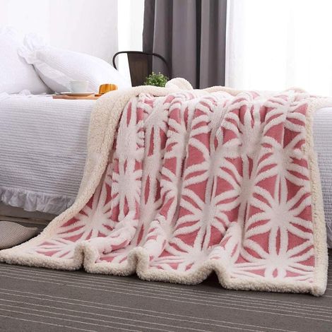 Couverture tactile One Piece en laine, flanelle et cachemire, couverture de canapé à motif flocon de neige, couverture de lit de voyage pour enfants adultes (rose) - 130160cm (1/2)