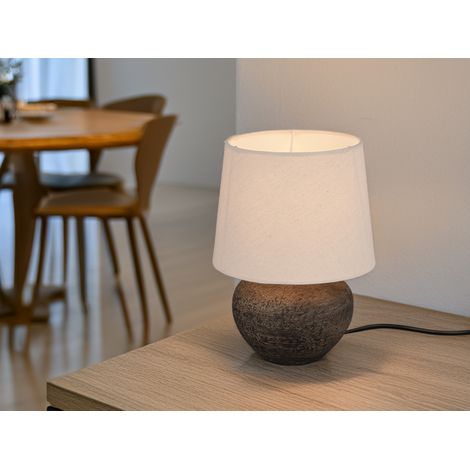 Rustikale Keramik Tischleuchte LOU Braun Stoffschirm in Beige, Höhe 25cm (1/5)