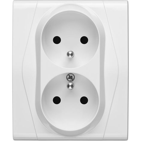Enchufe doble Festa con/sin 16A IP20 blanco GPT-2x2P+Z 0872-00