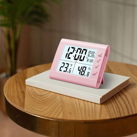 Available in one color only: pink. Material: plastic. Digital clock with large LED display. Electronic clock with date display. (1/5)