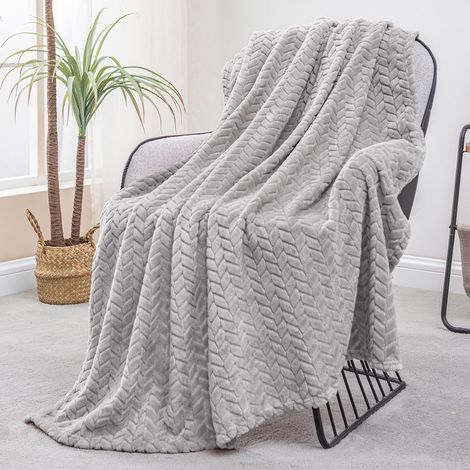 Couverture polaire pour canapé et lit, 100 x 150 cm, douce et confortable, en flanelle jacquard, légère et moelleuse, idéale pour toutes les saisons, gris clair (1/4)