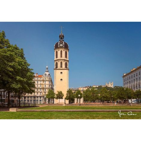 Tableau sur toile clocher de la charité 45x65 cm - Impression sur Toile Murale Décorative - Image imprimée en HD sur Toile - Toile sur Châssis en Bois FSC - Fabriqué en France (1/4)