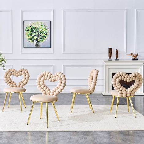 Chaises de salle à manger en velours beige clair (lot de 2) – Dossier ajouré en forme de cœur, pieds en métal doré, polyvalentes pour les salles à manger, les vestiaires et les salons. (1/5)