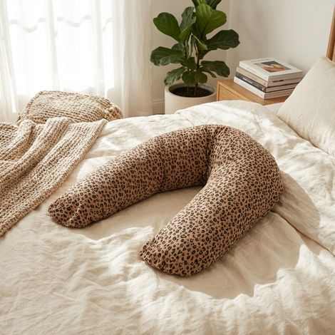 Babysom - Coussin de Maternité 3 en 1 : Grossesse, Allaitement & Repos Bébé - Housse Double Gaze en Coton - Motif Léopard - XXL (1/5)