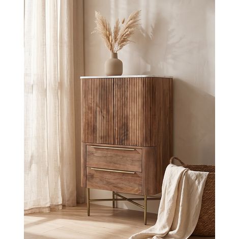 Tana - Commode haute en bois massif de manguier et marbre blanc, 2 portes et 2 tiroirs (1/5)