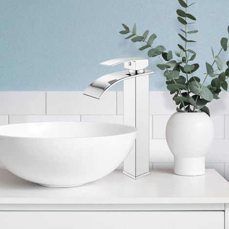 Badezimmer-Wasserhahn, modernes Wasserfall-Design, verchromter Waschbecken-Wasserhahn, hochwertiges, langlebiges Metallgehäuse, einstellbares heißes und kaltes Wasser (1/5)