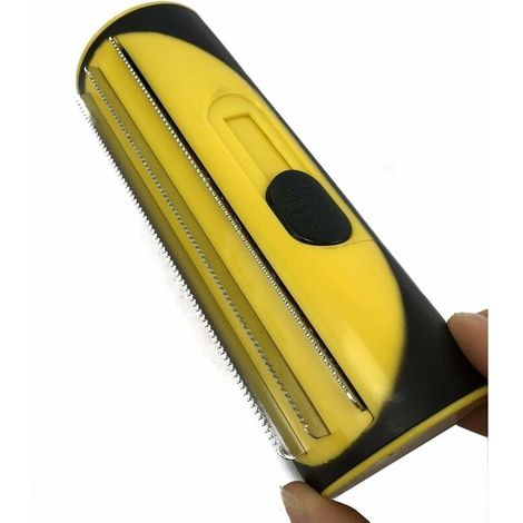 Brosse chien brosse chat, peigne déméloir chien professionnel et brosse chien poil long, râteau de toilettage pour chien et chat réduit efficacement la perte de cheveux jusqu'à 90% ( Color : Yellow ) (1/5)