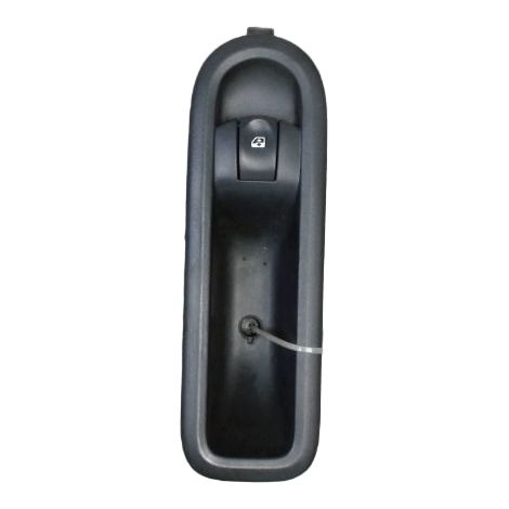[PRODUIT D'OCCASION] Commande Leve-glace Porte Avd RENAULT Clio ♻️ Ref Oe. 8200108266 - Garantie à vie (1/3)