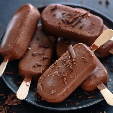 Moules à glace - Silicone - Lot de 2 - 4 cavités - 100 bâtonnets en bois - Réutilisables (1/4)