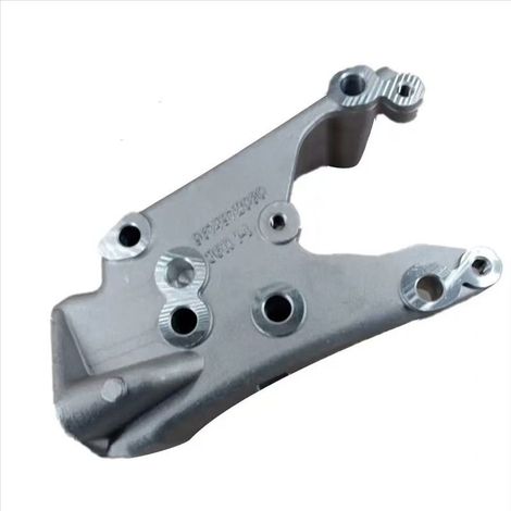 La pièce 184699 est compatible avec les supports moteur des Peugeot 307, 308, 408, 508, 407 et Citroën C5, Xsara et C4. Il s'agit d'une pièce en caoutchouc et en métal qui soutient le moteur. (1/4)