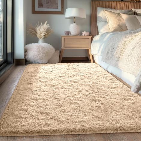 Tapis à Poils Longs 90x150cm Camel Tapis Doux antidérapant Moelleux Grand tapis pour salon, chambre et espace jeu, confortable pour toute famille et animaux domestiques, avec base antidérapante (1/5)