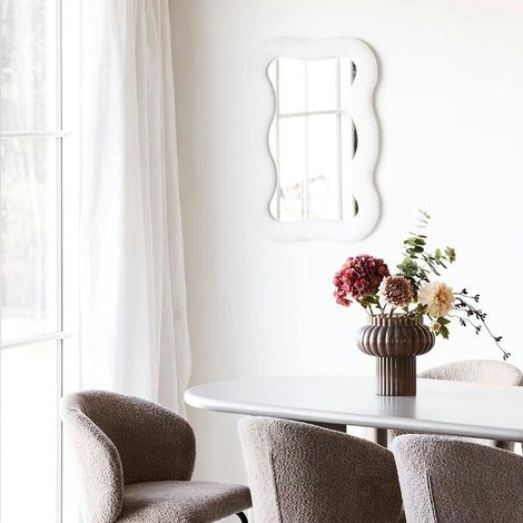 Miroir design organique avec cadre bouclette blanche 80 cm BRIG