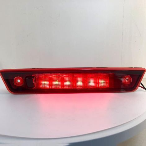 Terza luce freno posteriore a montaggio alto per Jeep Grand Cherokee 2005-2010 (1/3)