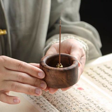 Porta incenso, 1 pezzo, da terra, 6 x 6 x 3,5 cm, decorativo per aromaterapia, ideale per bastoncini e coni di incenso, meditazione e yoga, marrone. (1/5)