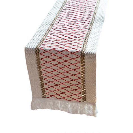 Chemin de table en coton et lin tressés, orné de pompons, élégant, rouge, idéal pour une réception de mariage. (1/5)