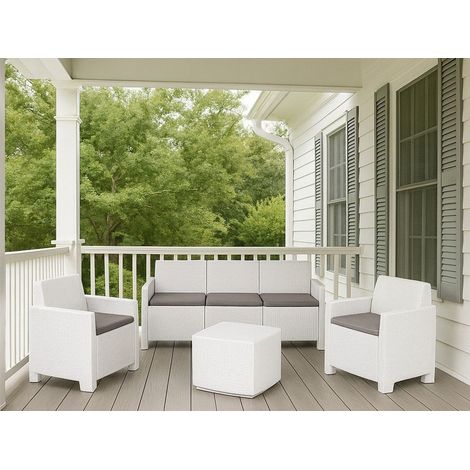 Dmora - Lounge-Set für draußen Alassio, Garten-Set mit 2 Sesseln, 1 Sofa und 1 Aufbewahrungstisch, Rattan-Effekt mit Kissen, 100 % Made in Italy, Weiß, mit verstärkter Verpackung (1/3)