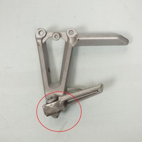 [PRODUIT D'OCCASION] Platine repose pied passager gauche pour Honda 600 CBR F (1/3)