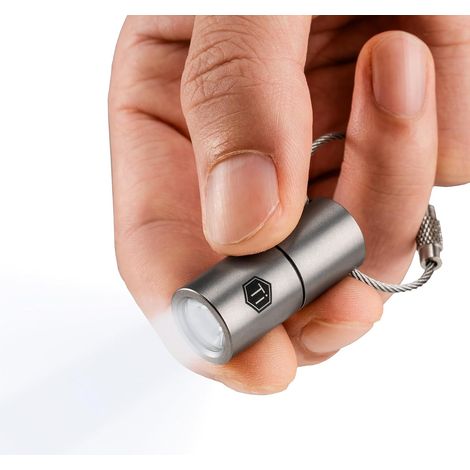 KF03 Nano lampe de poche en titane, pile bouton LR44 100 lumens 5 W Lampe de poche porte-clés LED pour un transport quotidien (KF03 sablé) (1/5)